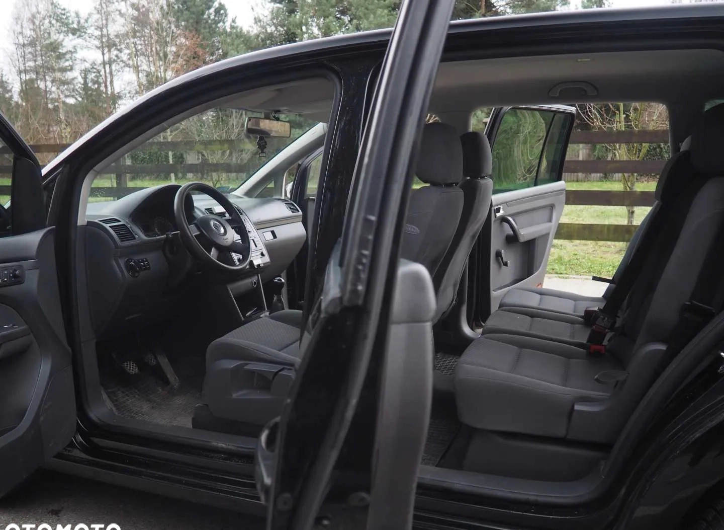 Volkswagen Touran cena 11900 przebieg: 228240, rok produkcji 2003 z Rzepin małe 704